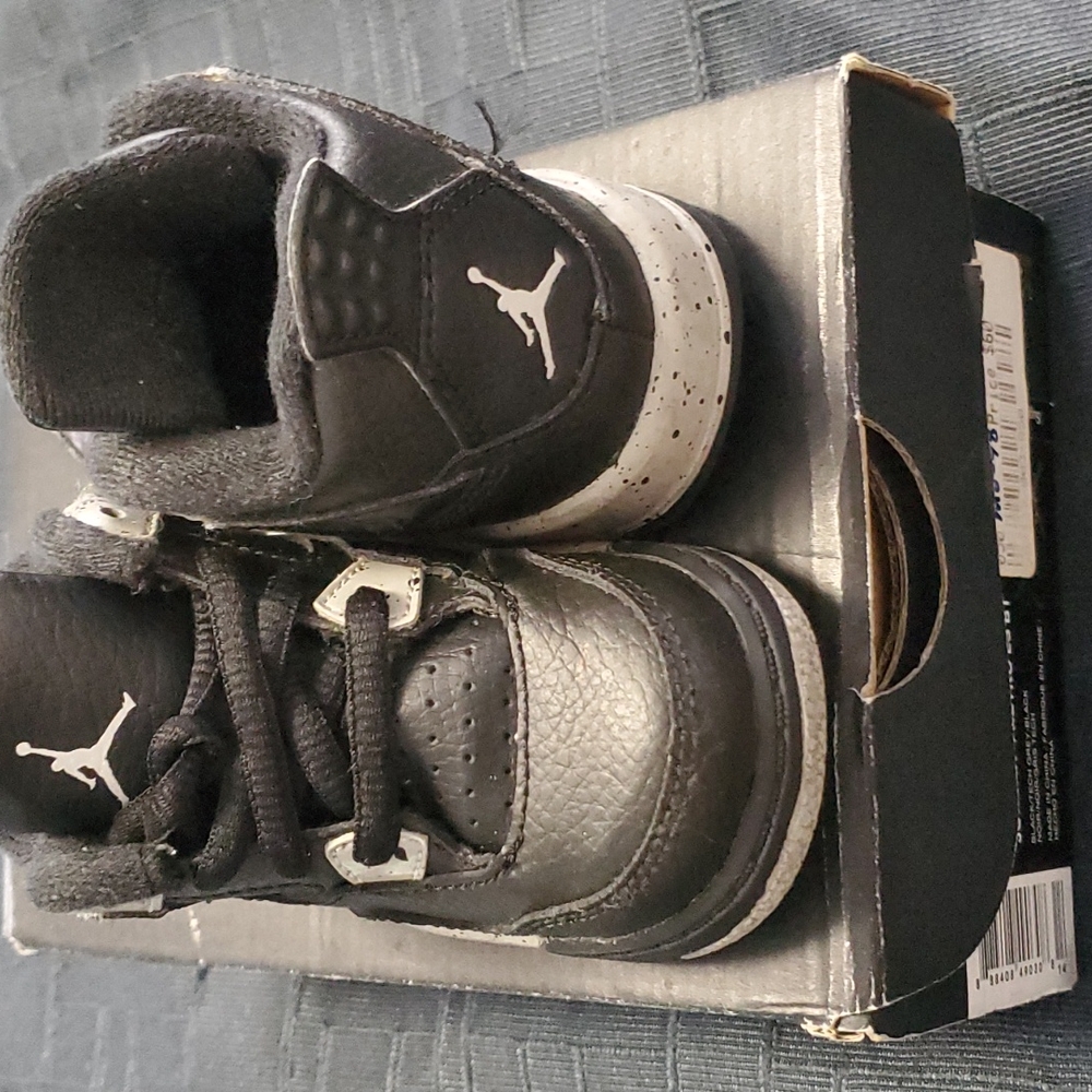 Jordan 4 retro